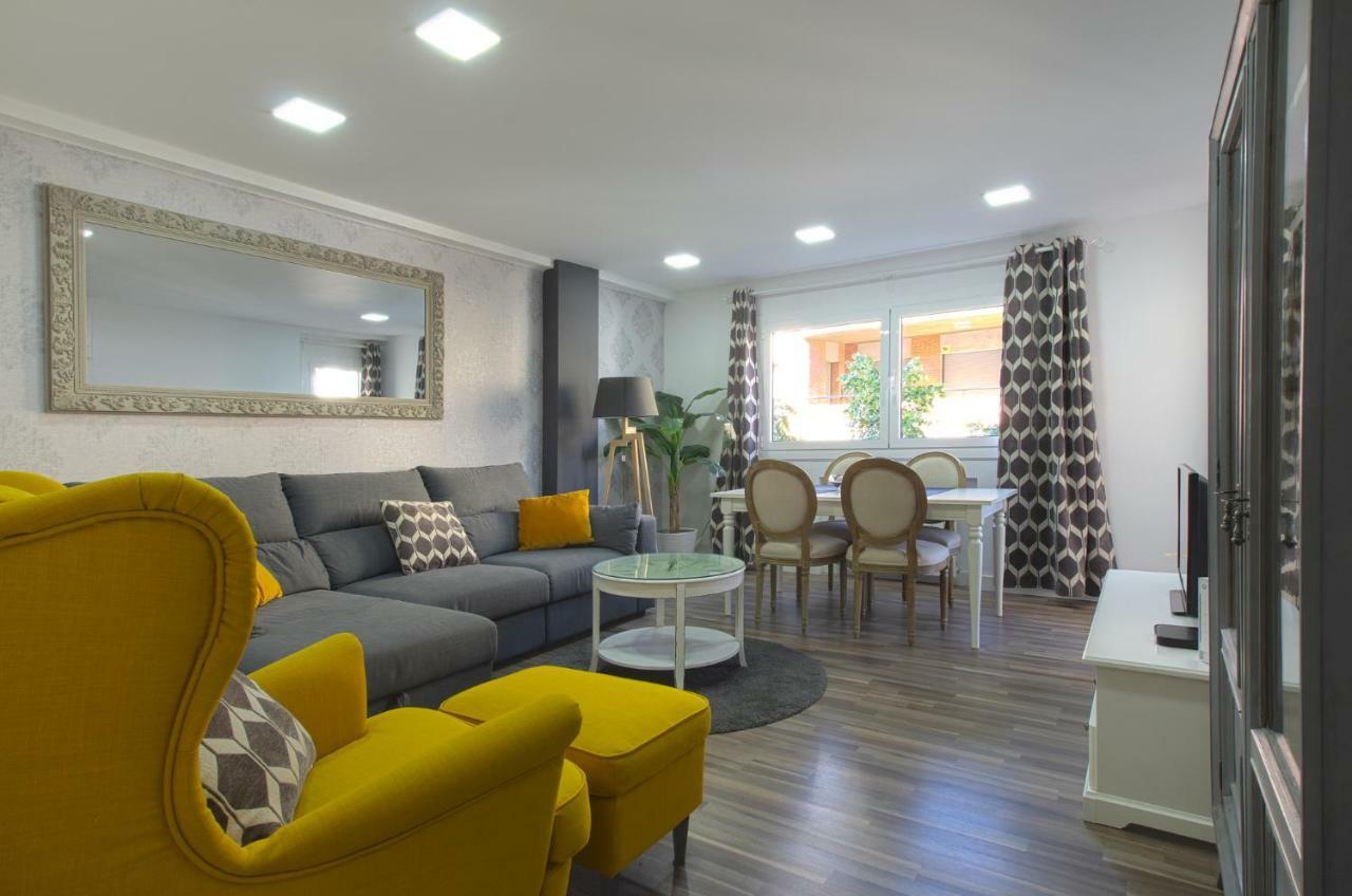 Apartment Ronda Sant Antoni Херона Екстериор снимка